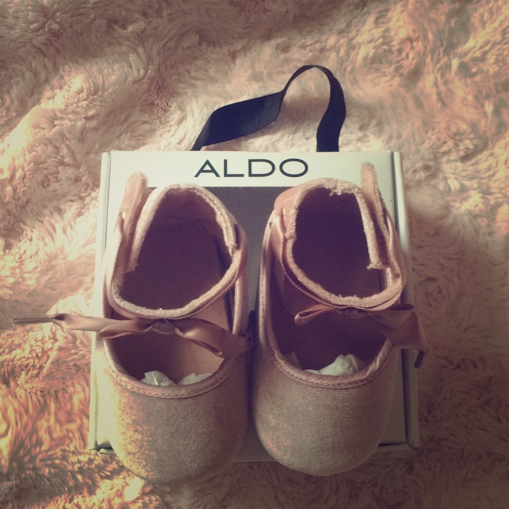Velour ballet shoes